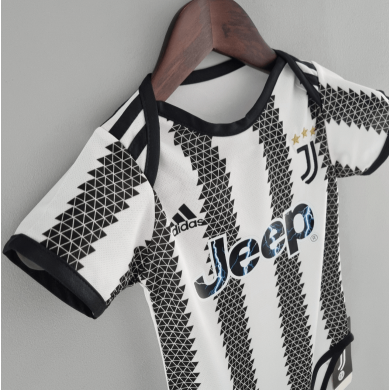 Miniconjunto Baby Juventus Primera Equipación 22/23