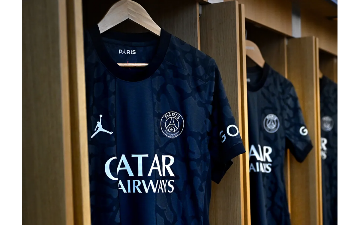 Tercera camiseta del PSG 2023/2024 x Jordan