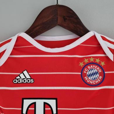 Miniconjunto Baby Primera Equipación Bayern Munich 2022